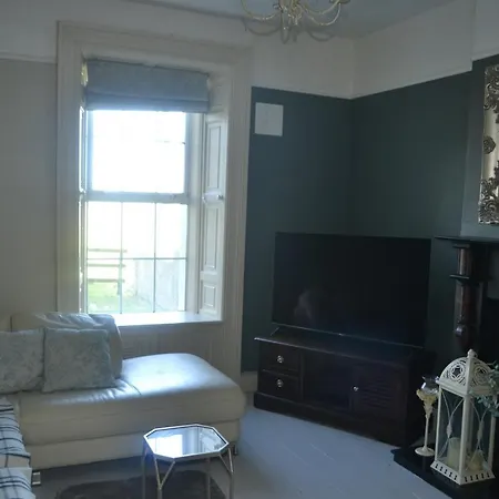 Mishells House, Holiday home *